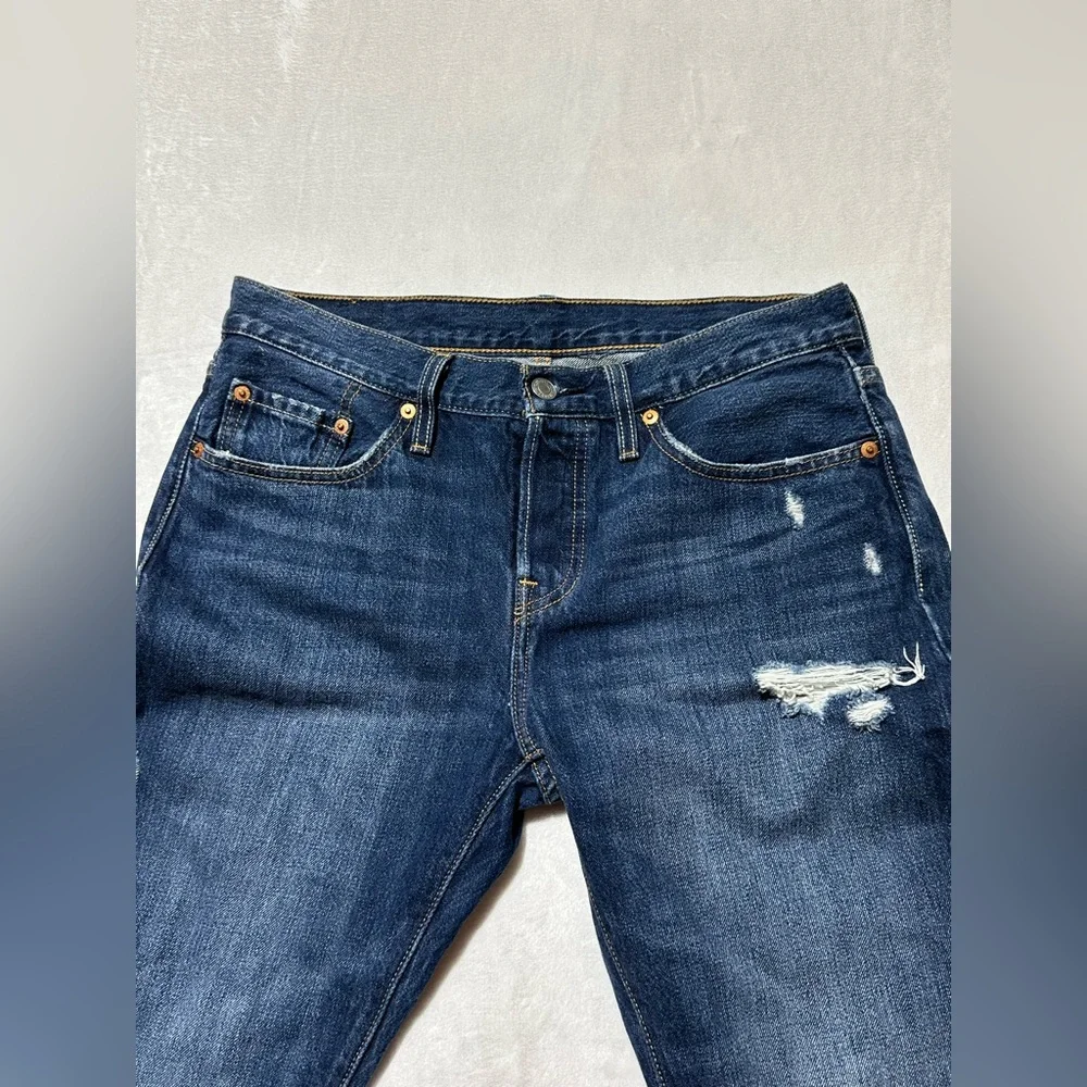 Levi’s 501 T tapered fit distressed button fly denim jeans style 40197 size 28